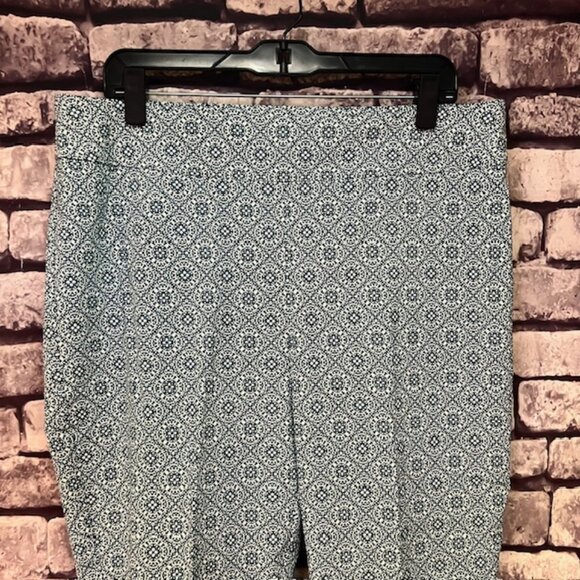 Chico's Green & White Pull On Dress Pants Size L/14 - Picture 2 of 8